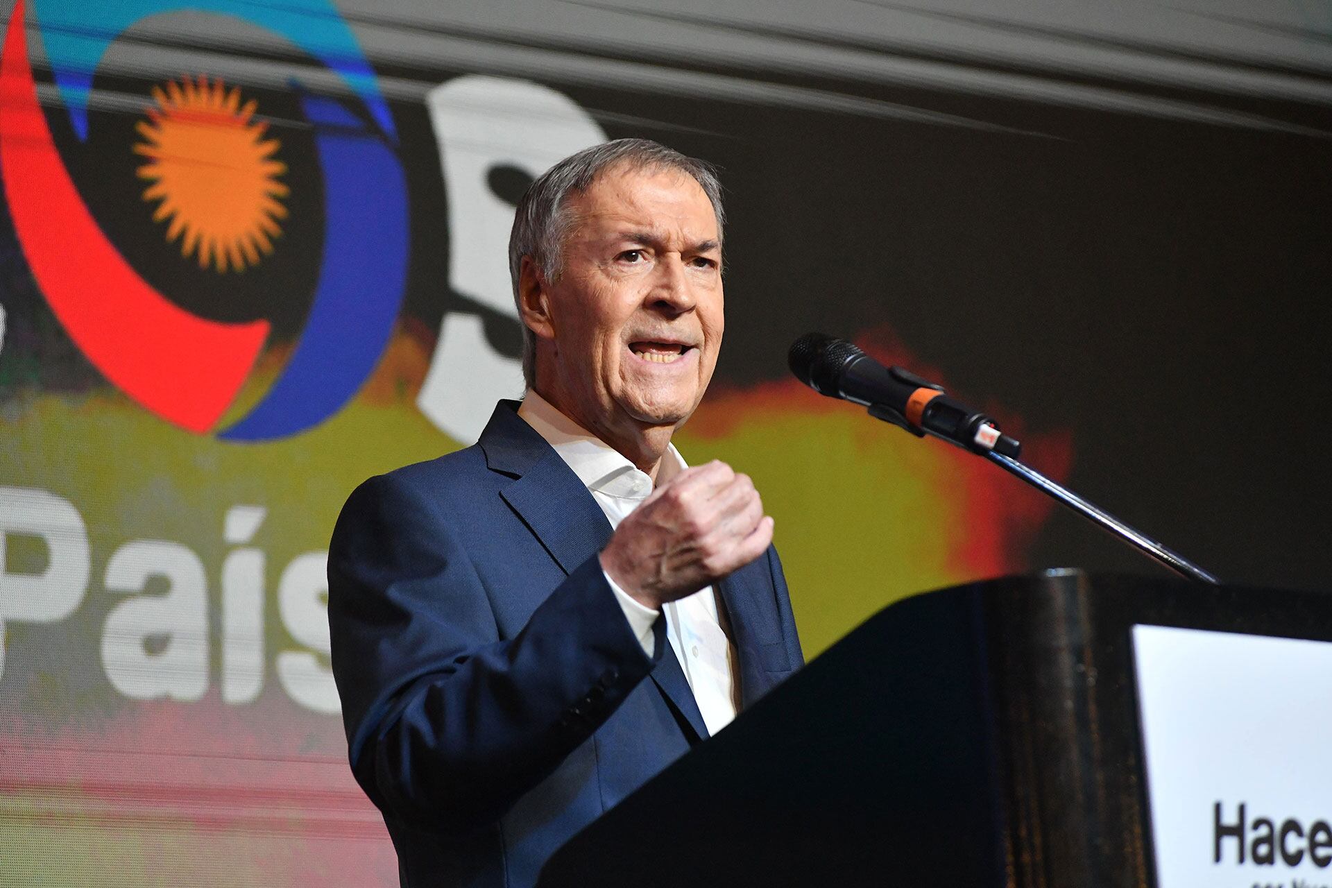 El ex gobernador Juan Schiaretti lidera las encuestas pero teme por la candidatura de Natalia de la Sota y hay intriga con la lista pura de La Libertad Avanza