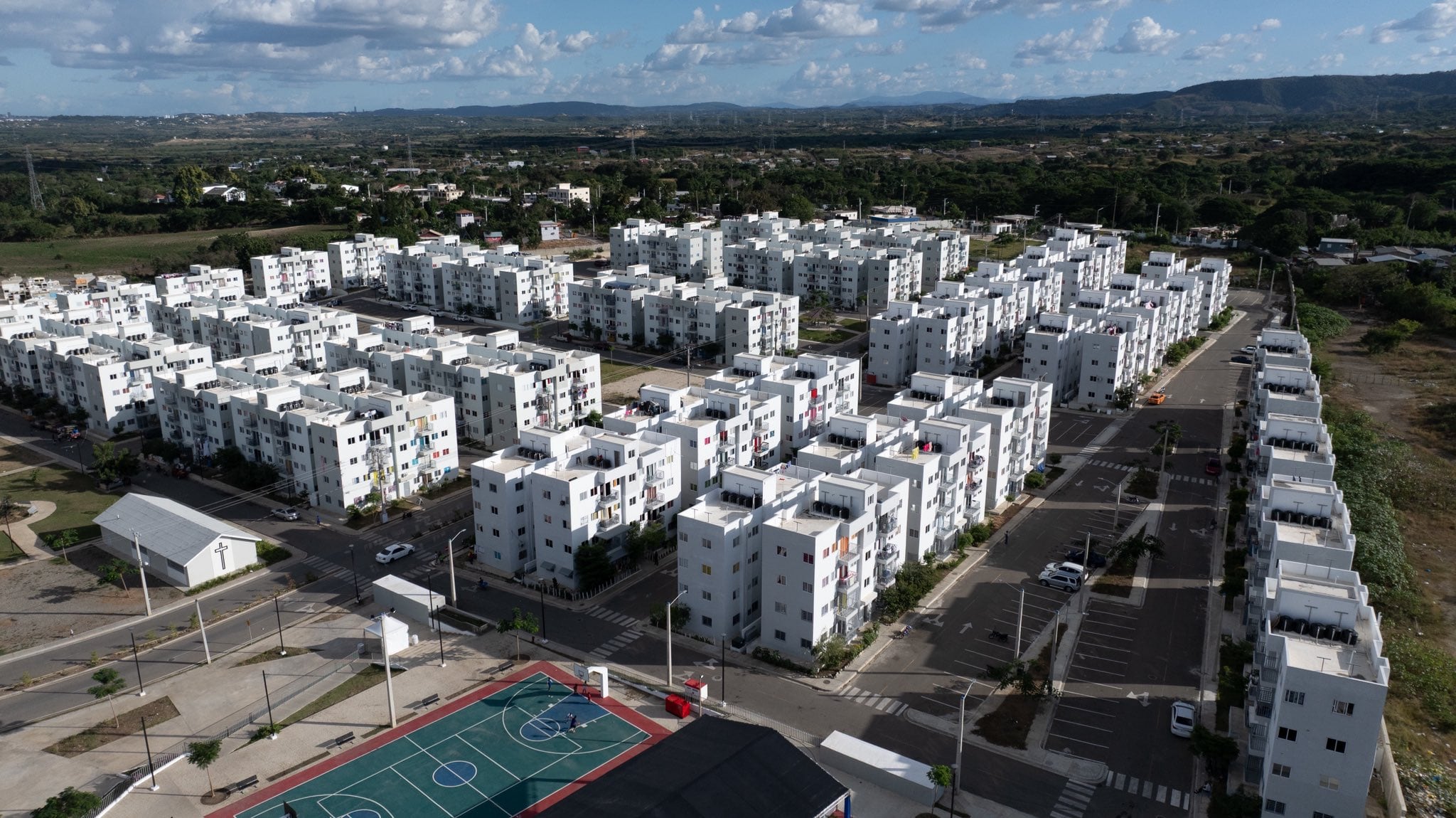 El déficit habitacional en República Dominicana se redujo en 110.180 unidades entre los años 2019 y 2025. (Foto cortesía Presidencia de República Dominicana)