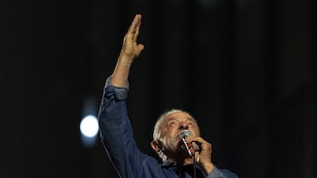 El desafío de Lula tras ganar las elecciones en Brasil: un Congreso de derecha y una relación tensa con Milei