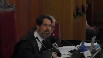 El abogado del diputado de Cultura asegura que "no existe prueba de cargo" contra los acusados del caso David Sánchez