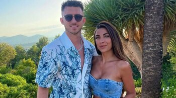 Aymeric Laporte y Sara Botello