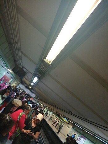 Línea B presenta demoras de