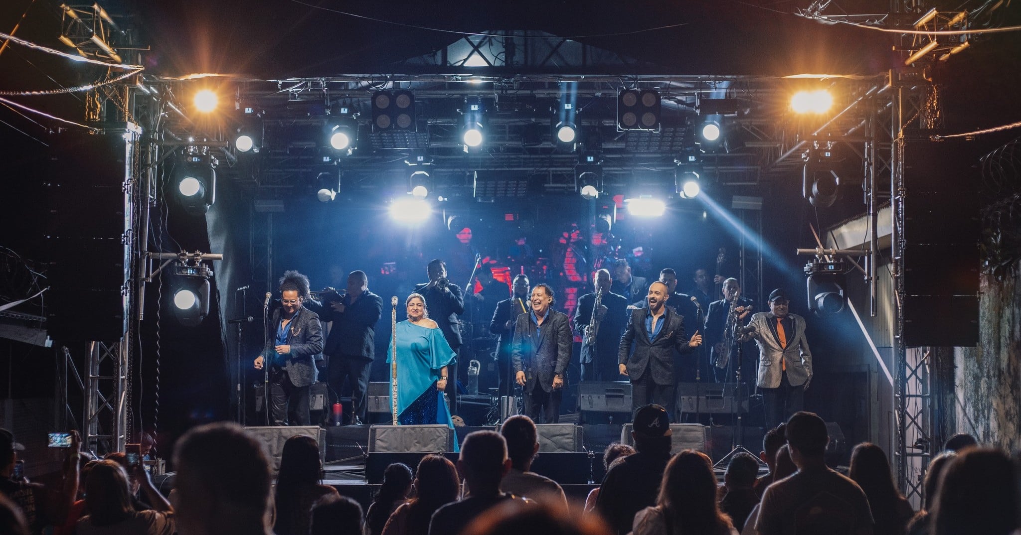 Los Hermanos Flores se presentarán en el festival más importante del mundo el 11 y el 18 de abril./(Los Hermanos Flores)