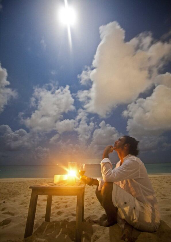 Valentino Lanús reside junto a su familia en la selva de la Riviera Maya, donde profundiza en yoga, meditación y espiritualidad (Facebook/Valentino Lanús)