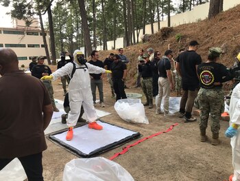 Marina se capacita con la Defensa de EEUU rumbo al Mundial 2026