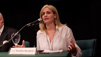 Romina Manguel se va de