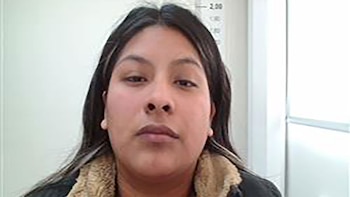Una mujer mordió a una policía para evitar que le secuestren el auto durante un control de alcoholemia en Chubut