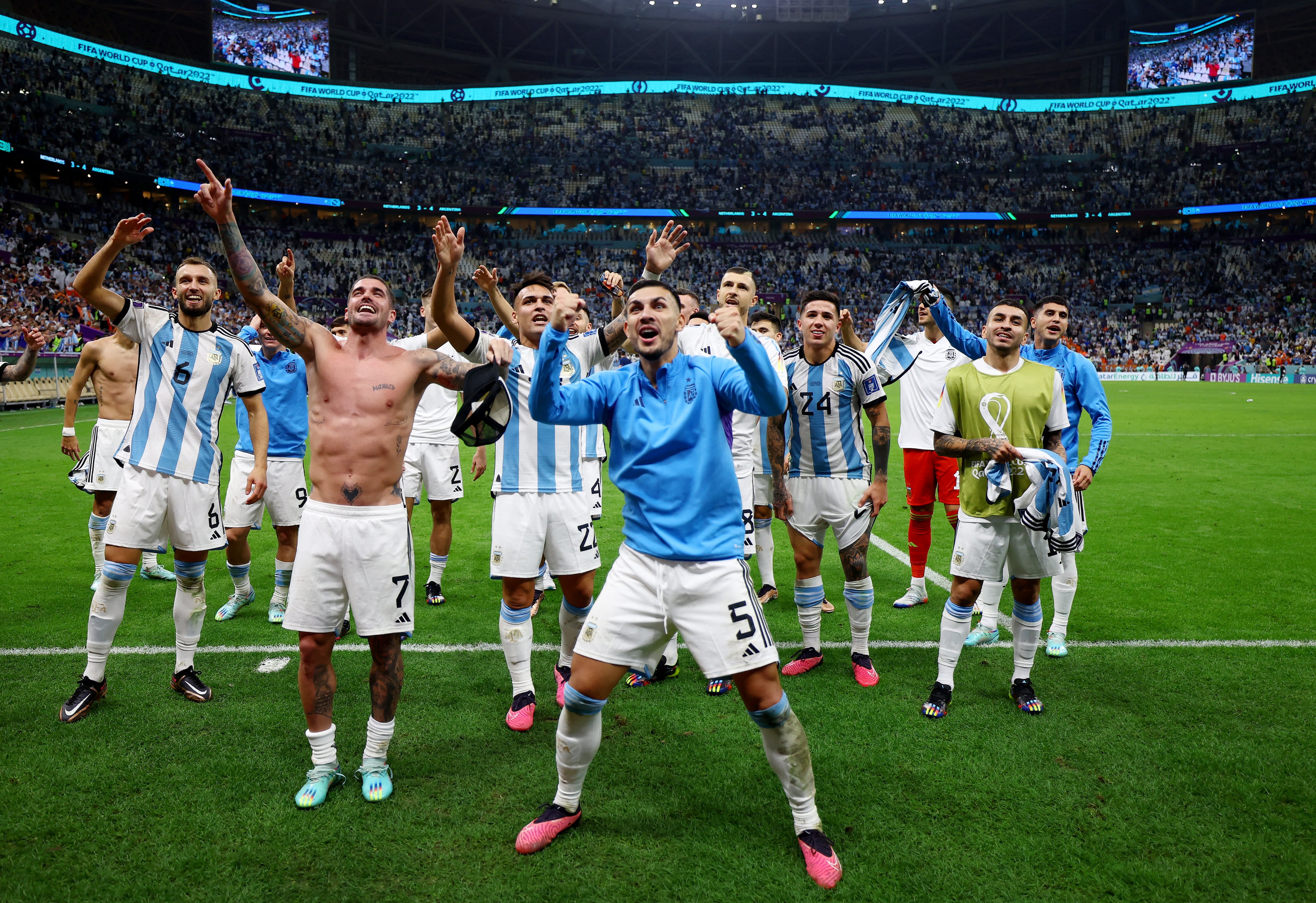 Pezzella formó parte del plantel argentino campeón del mundo en Qatar 2022 (REUTERS/Molly Darlington)