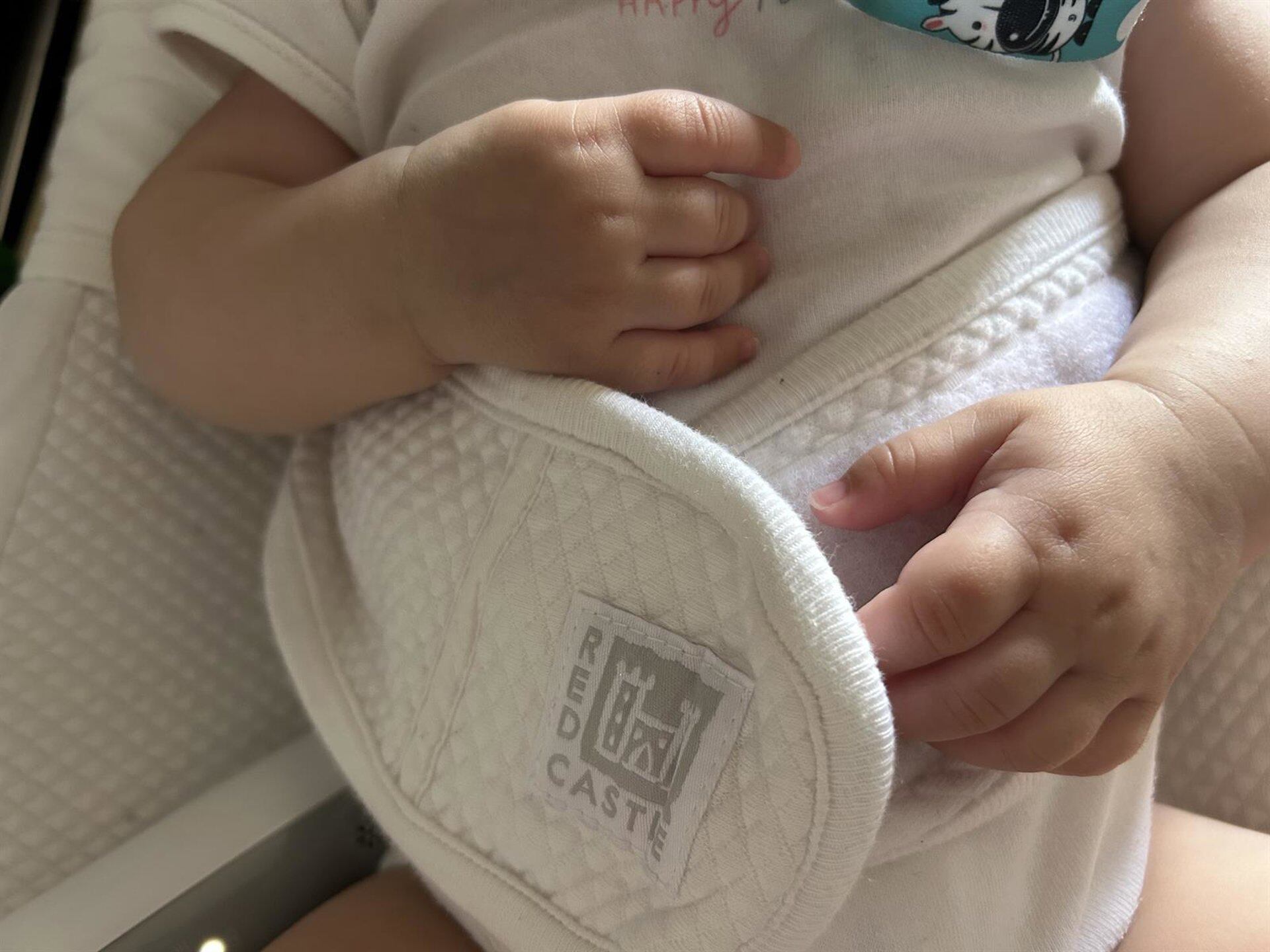 La tragedia ocurrió el 20 de octubre de 2025, cuando el infante, quien encontraba bajo el cuidado de la Fundación Chiquitines, fue retirado de su cuna por un niño de 6 años y posteriormente hallado en estado crítico dentro del establecimiento, según informó la Policía Metropolitana de Cali - crédito Euro Press