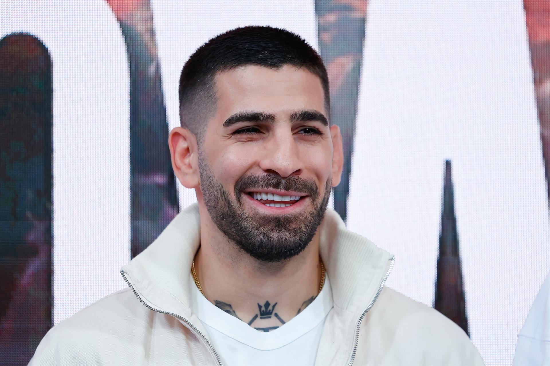 La ausencia de Topuria por asuntos personales obliga a la UFC a reorganizar el calendario de los pesos ligeros