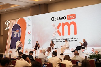 Octavo Foro XM 2026, panel sobre medidas inmediatas para el sector eléctrico colombiano - crédito @XM_SA_ESP/X