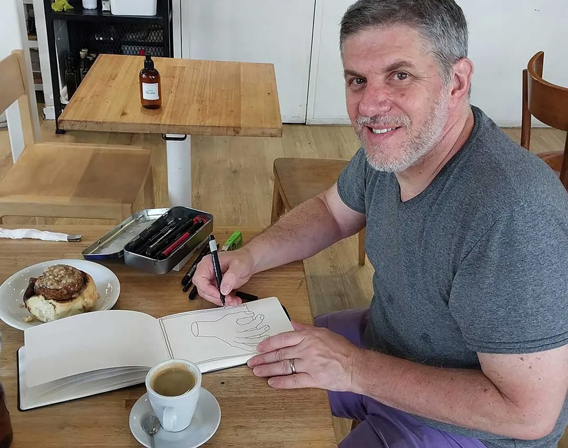 Gandman, quen estuvo dentro del ciclo desde 2009 hasta 2016, tiene más de 170 libros publicados y trabaja como profesor (@alexievga)