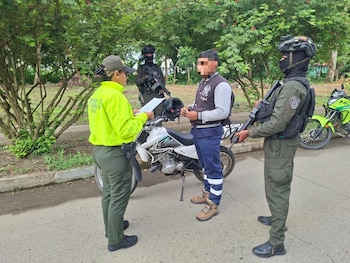La investigación en Antioquia indicó que la estructura operaba desde Buenaventura y Turbo con contaminación de contenedores y cargamentos subacuáticos en buques - crédito Armada de Colombia
