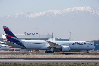 El avión de LATAM tuvo