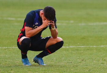Estados Unidos perdió 2-1 contra
