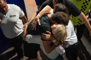 El abrazo de Delpo con