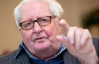 12/11/2019 FILED - 12 November 2019, Bavaria, Munich: Former German Minister of Justice, Governing Mayor of West Berlin and chairman of the German Social Democratic Party (SPD), Hans-Jochen Vogel, speaks during an interview. Vogel has died on 26 July 2020 in Munich at the age of 94. Photo: Sven Hoppe/dpa
POLITICA INTERNACIONAL
Sven Hoppe/dpa