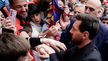 Oviedo recibe a Messi y Antonella Roccuzzo entre gaitas y aplausos para los Premios Princesa de Asturias 2026