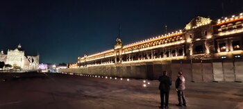 Este miércoles, Palacio Nacional amaneció