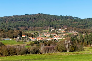 Vista panorámica de Cerdedo-Cotobade (Wikimedia Commons)