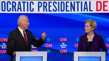 Los precandidatos presidenciales Joe Biden