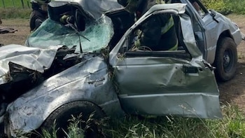 Santa Fe: una camioneta volcó sobre la Ruta Nacional 34 y murieron dos personas