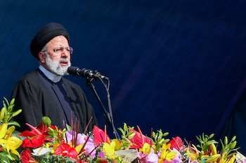 El presidente iraní, Ebrahim Raisi, pronuncia un discurso durante el 45.º aniversario de la Revolución Islámica en Teherán, Irán, el 11 de febrero de 2024. Presidencia de Irán/WANA (Agencia de Noticias de Asia Occidental)/Folleto vía REUTERS