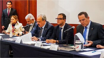 La senadora Claudia Anaya denunció