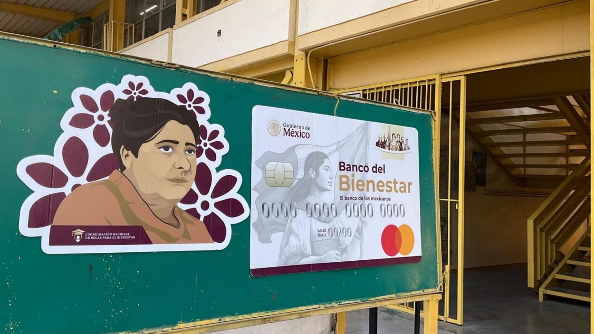 Para acceder a las becas estudiantiles federales, las y los solicitantes deben cumplir requisitos de registro como CURP, identificación y comprobante de domicilio. (Foto: Programas para el Bienestar)