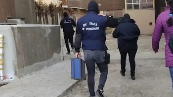 Una pareja fue condenada por explotar durante años a una mujer y deberá pagarle $90 millones