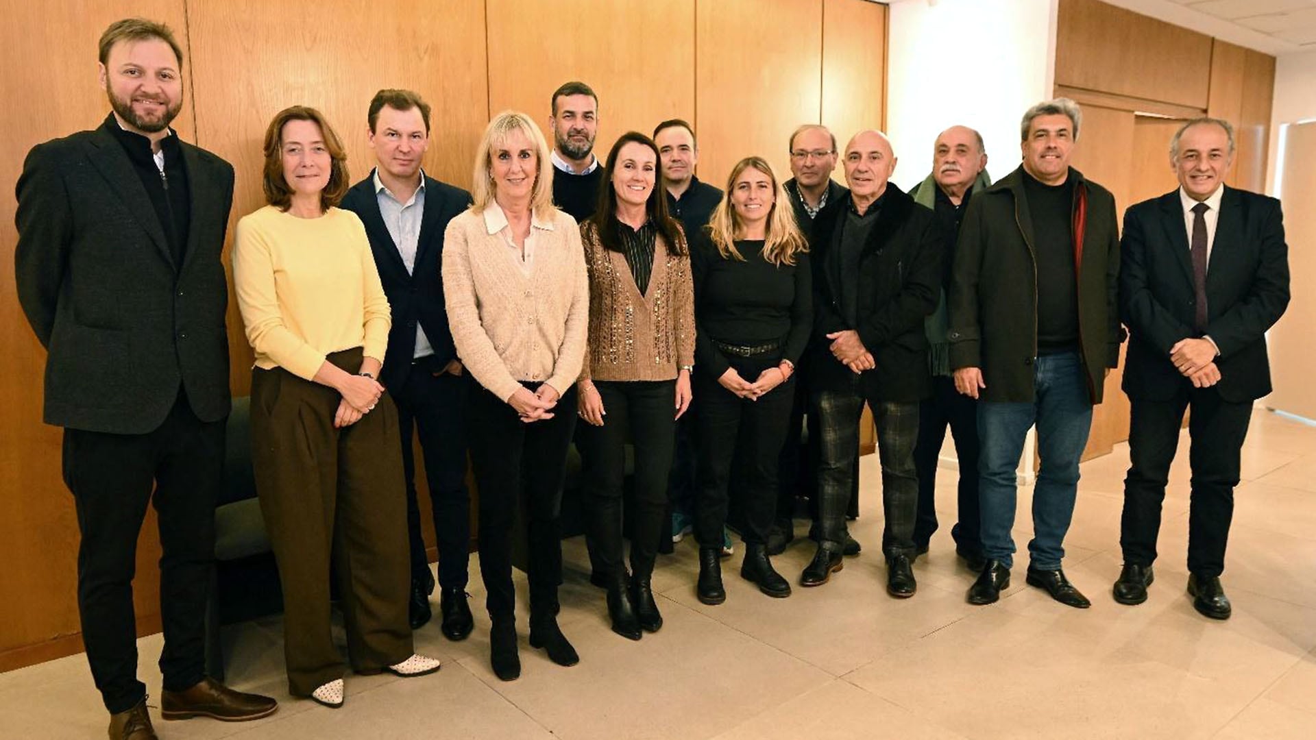 Algunas de las nuevas autoridades de ADIRA