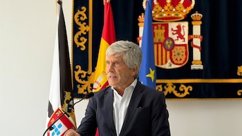 Marlaska defiende la “estrecha colaboración” con Marruecos y cifra en 5.000 los migrantes que continúan en Ceuta