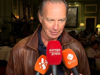 Bertín Osborne ante los micrófonos