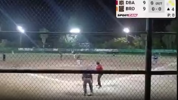 Disparos interrumpen partido de softbol en Sonora: detonaciones quedan grabadas en transmisión