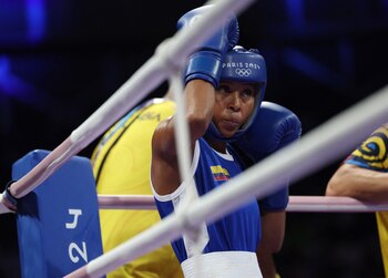 Valencia derrotó a Monique