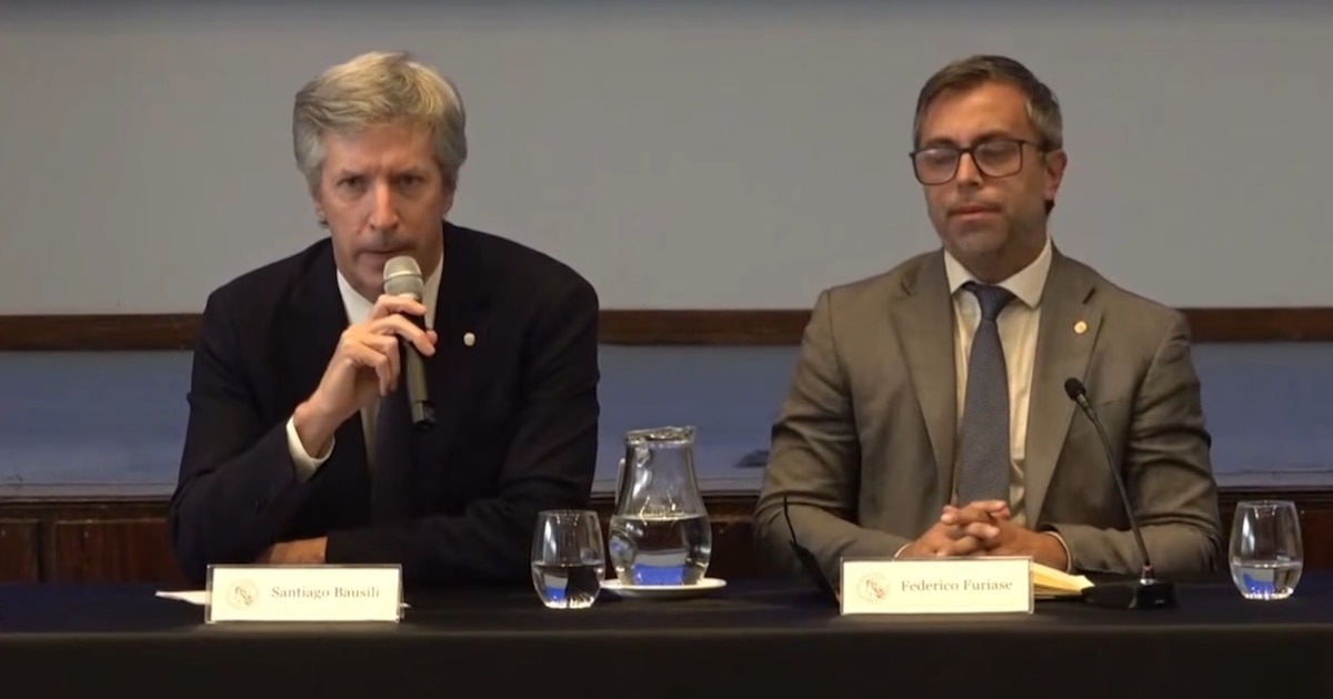 Banco Central modifica política monetaria y cambiaria para priorizar acumulación de reservas