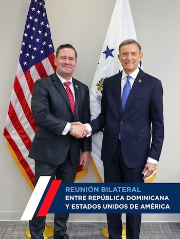 Detalles inéditos emergen tras el intercambio de documentos oficiales, donaciones relevantes y la sugerencia de nuevas sedes para conferencias de política económica en el Caribe (Foto cortesía Ministerio de Relaciones Exteriores)