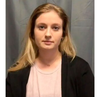 Emma “Delaney” Hancock, hija de