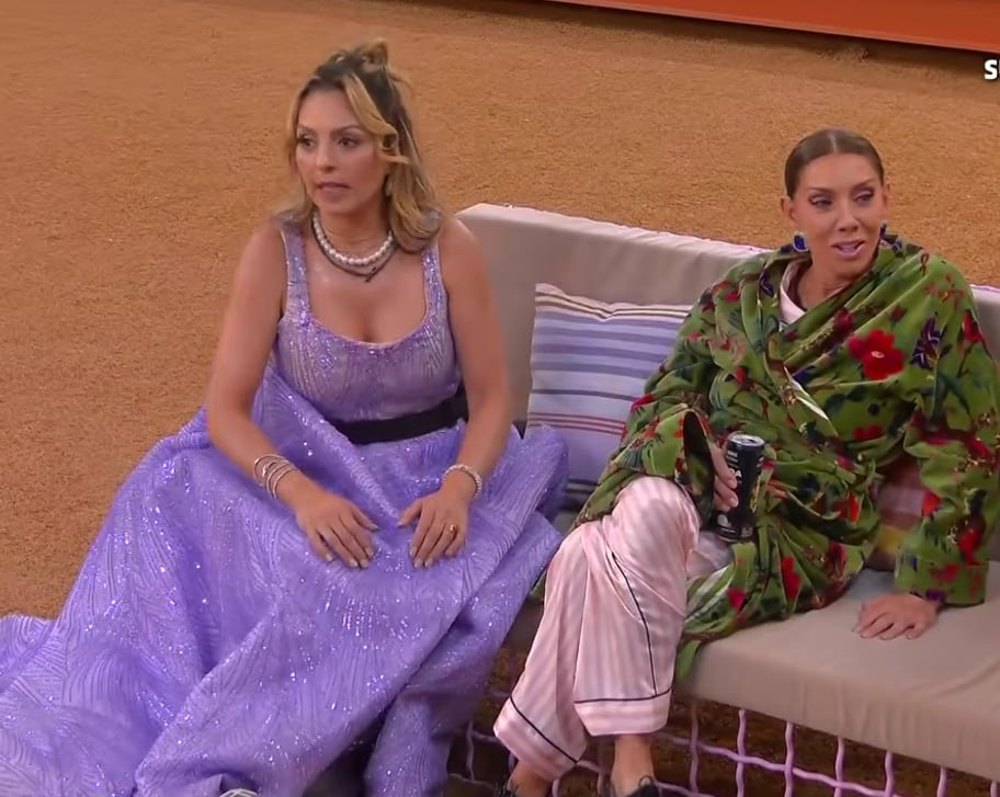 Gema cuestionó el vestido, las extensiones y la imagen de Ochoa. (Captura de pantalla YouTube)