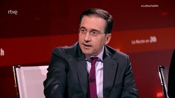 Albares defiende el viaje de