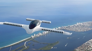 Florida quiere destinar USD 197 millones previstos para cargadores de autos eléctricos a plataformas de taxis voladores