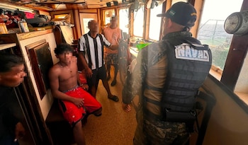 Las Fuerzas Armadas anuncian más patrullajes navales tras el ataque a una lancha pesquera.