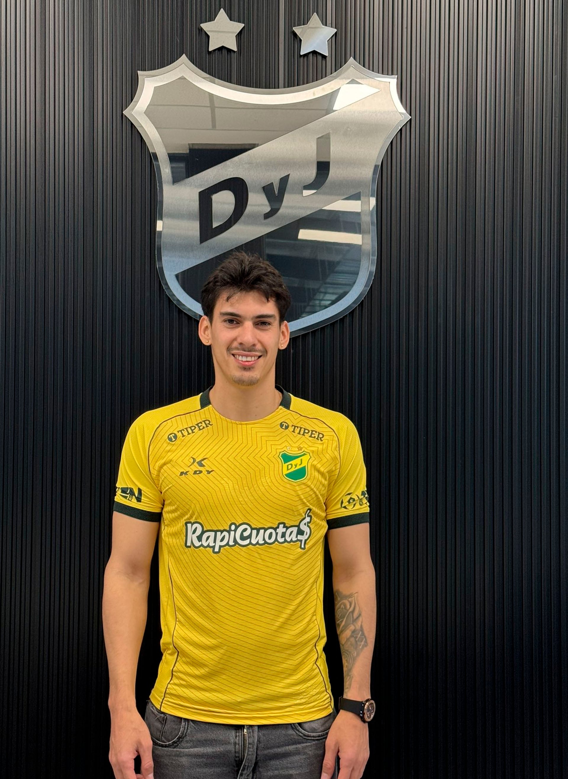 Fernando Román firmó por un año en el Halcón tras jugar en Aldosivi