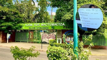 Padres denuncian agresiones contra sus hijos durante ‘novatadas’ en escuela normal rural de Chiapas: “Casi los matan”
