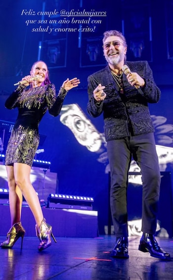 Lucero felicita a Mijares en