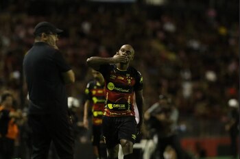 Vagner Love, goleador de la