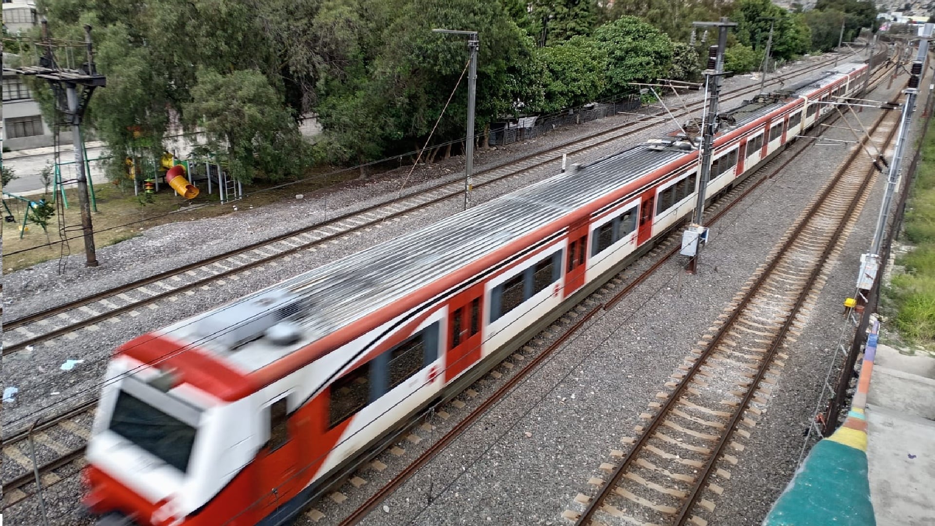 El servicio del Tren Suburbano no fue suspendido (Foto: Jorge Contreras/Infobae México)