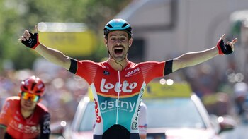 Victoria para Víctor Campanearts en