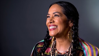 Quién es Lila Downs, la voz indígena que dio la bienvenida al mundo en el Mundial 2026