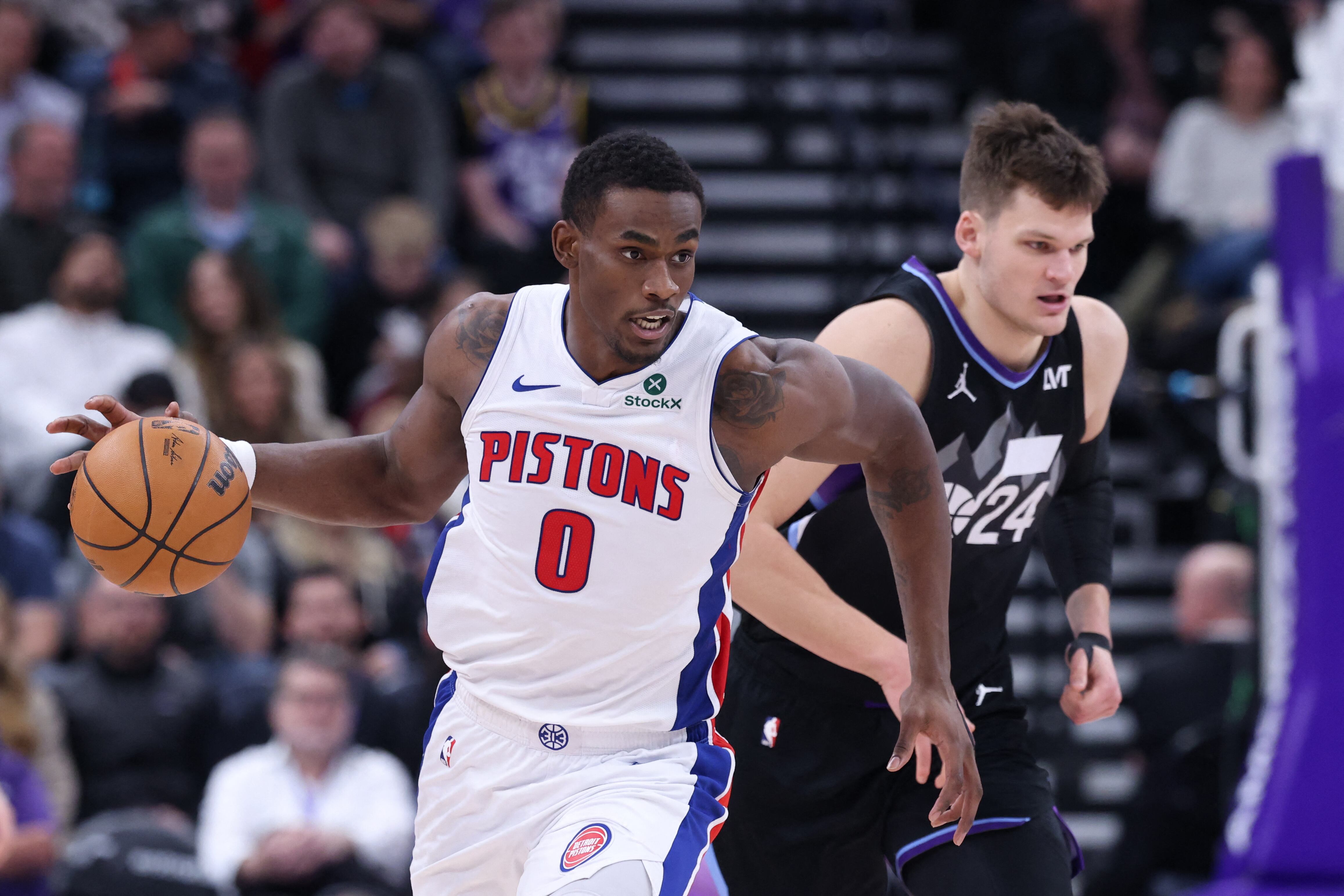 El pívot de los Detroit Pistons eliminó por completo el azúcar procesado de su alimentación tras asesoramiento profesional
(Mandatory Credit: Rob Gray-Imagn Images)